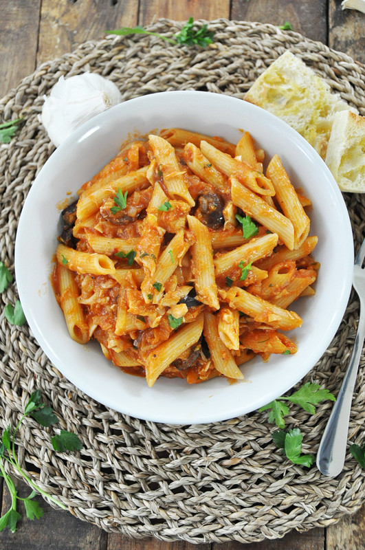 One Pot Spicy Tuna Pasta Recipe